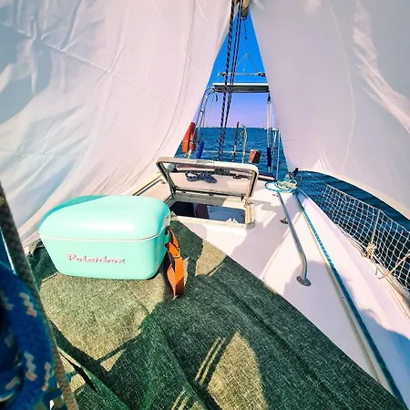 Sirius - Boat House ファロ